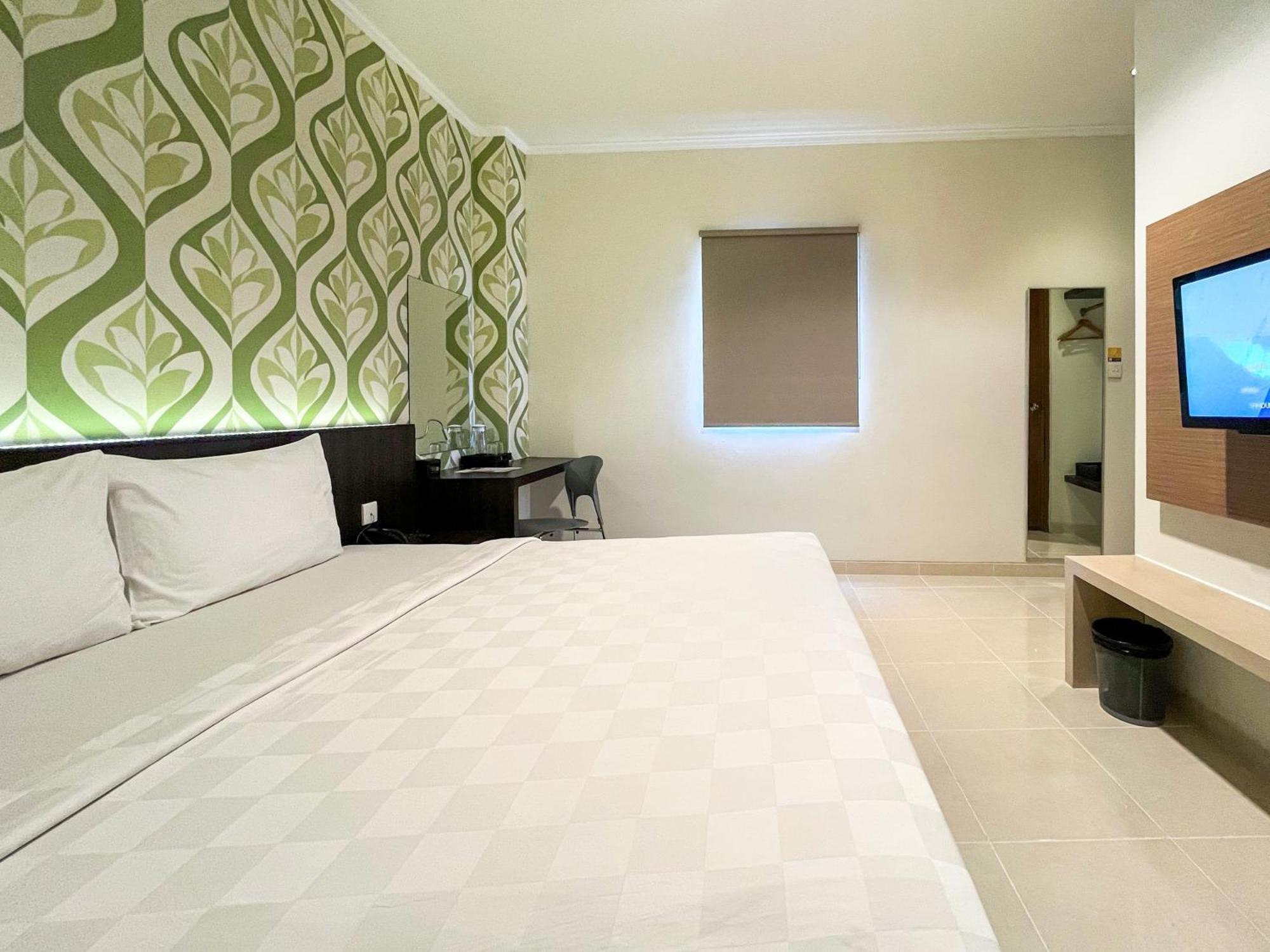 Hotel 88 Embong Kenongo - Kayun By Wh Surabaya Exterior photo